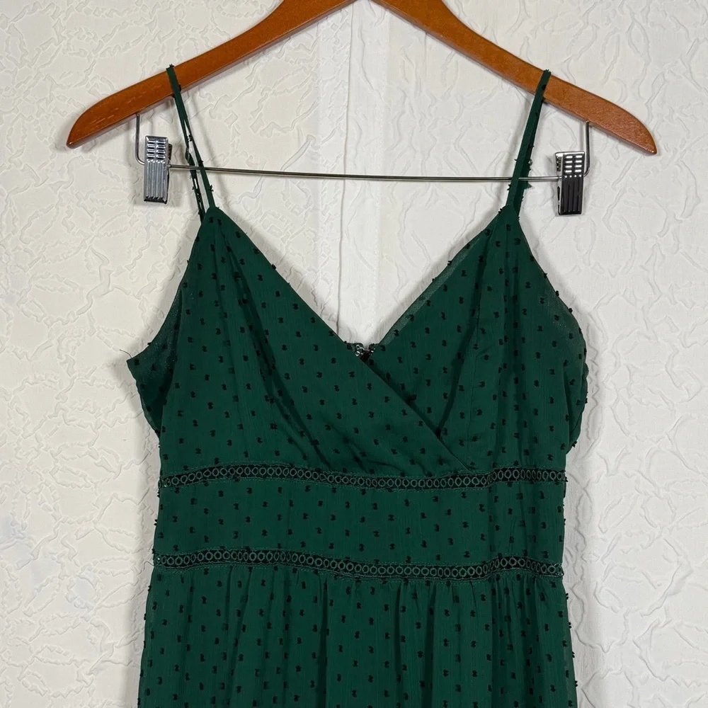 Trixxi Emerald Green Embroidered Ruffle Tiered Mini Dress Sz L